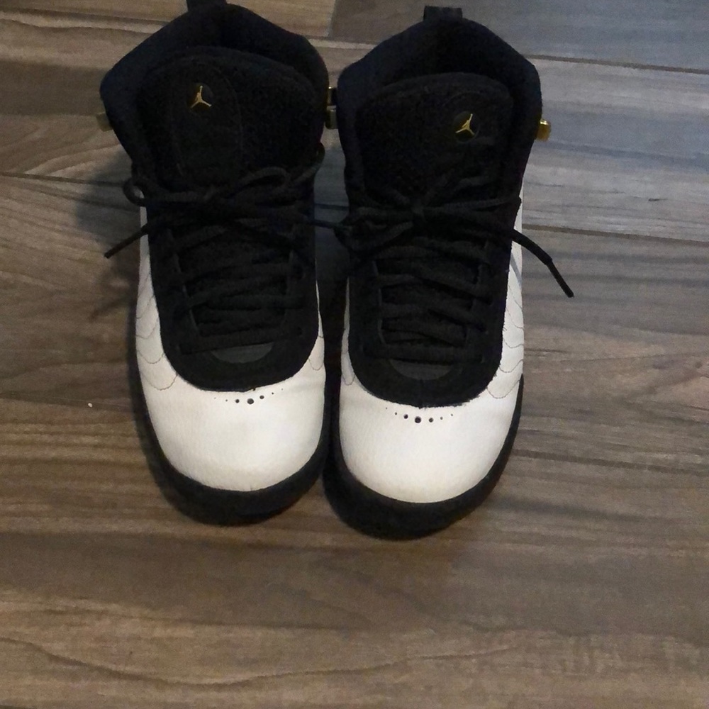 Jordans - Picture 2 of 4
